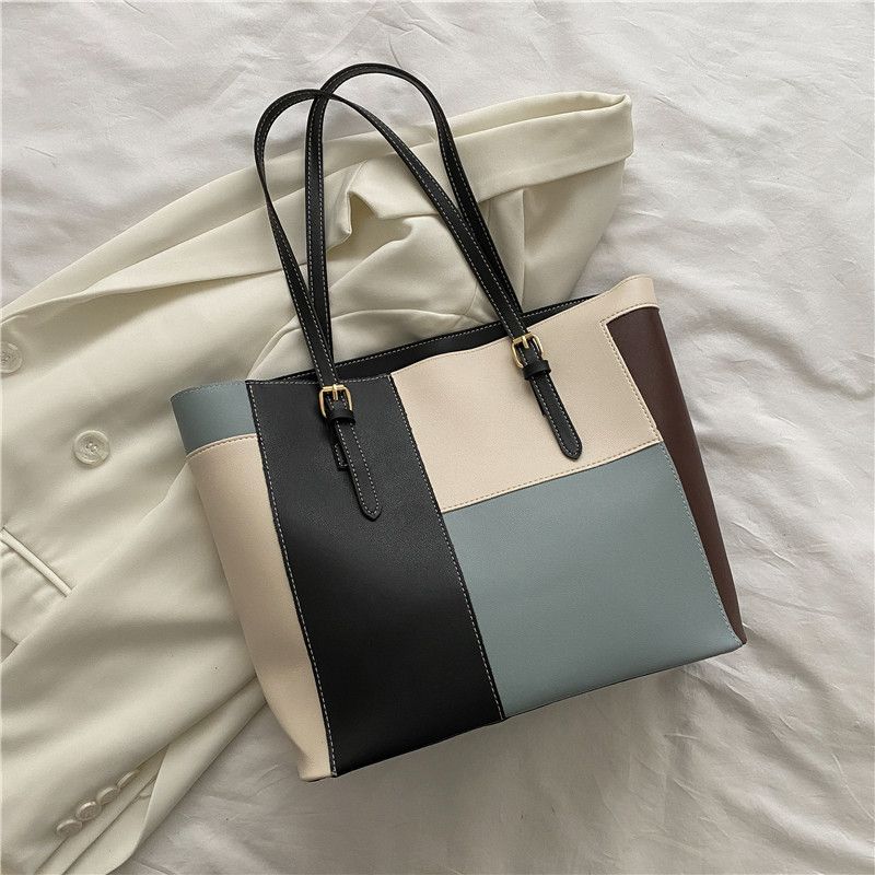 New Arrival Commuter Large-Capacity Tote Bag for Women – Trendy Fall Season Shoulder and Handbag, Stylish and Spacious