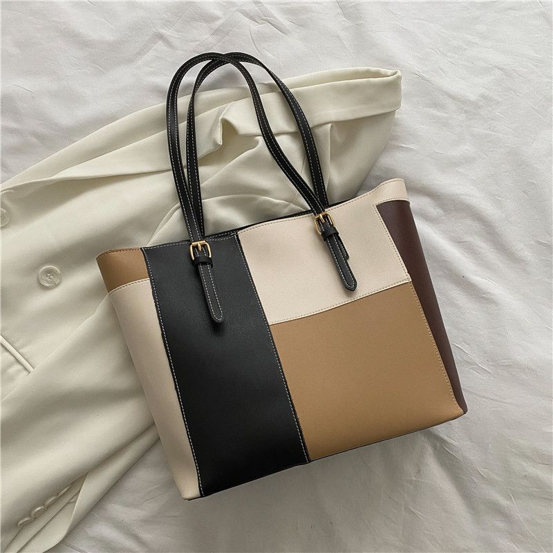 New Arrival Commuter Large-Capacity Tote Bag for Women – Trendy Fall Season Shoulder and Handbag, Stylish and Spacious