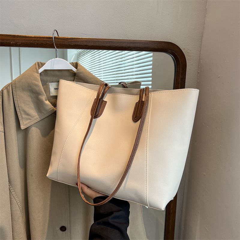 Minimalist Chic Commuter Bag for Women – Vintage Casual Large-Capacity Shoulder and Underarm Tote Bag