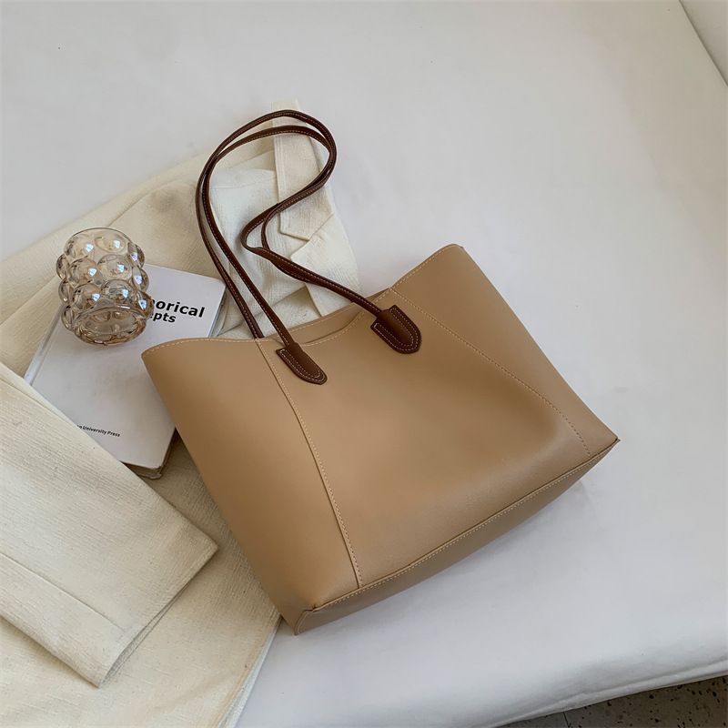 Minimalist Chic Commuter Bag for Women – Vintage Casual Large-Capacity Shoulder and Underarm Tote Bag