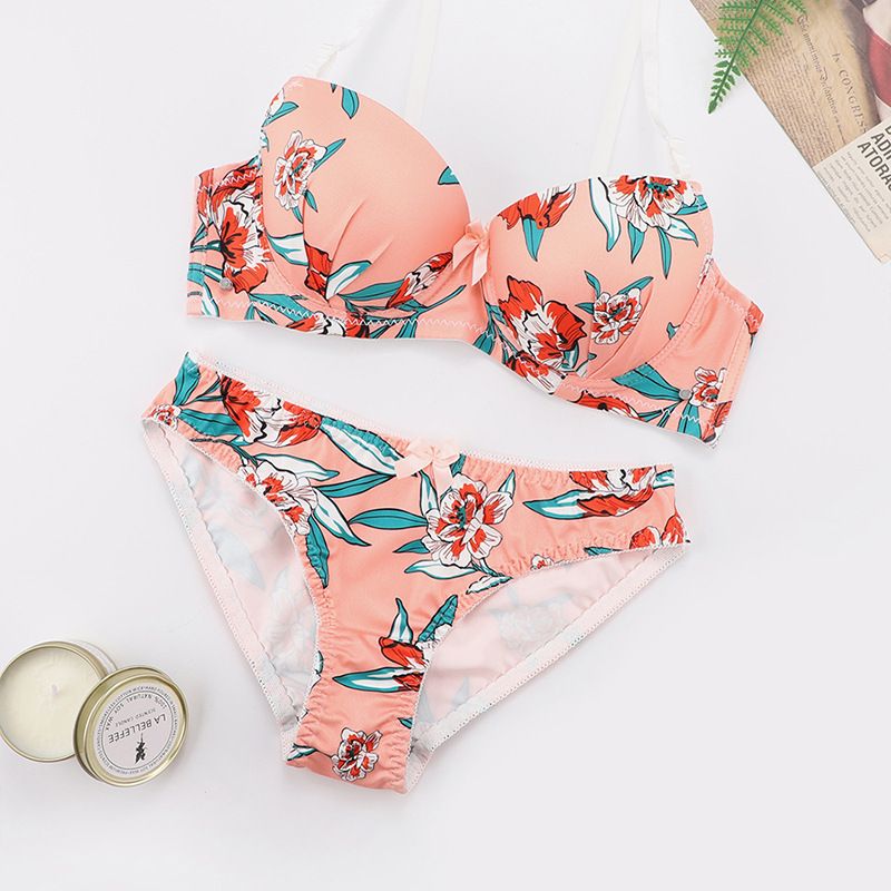 Elegant Floral Printed Bra Set for Women with Less Breathable Rims No Trace of Gathered Anti-slip Underwear Set for Women