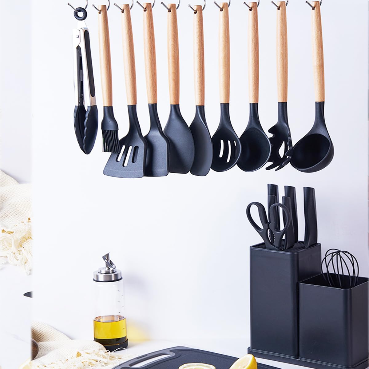 Set of 19PCS Cookware  Kitchen Utensil Set Silicone Spatula Soup Spoon Non-Stick Silicone Spatula Food Grade Household Silicone Sharp Knife Cutting Board Set