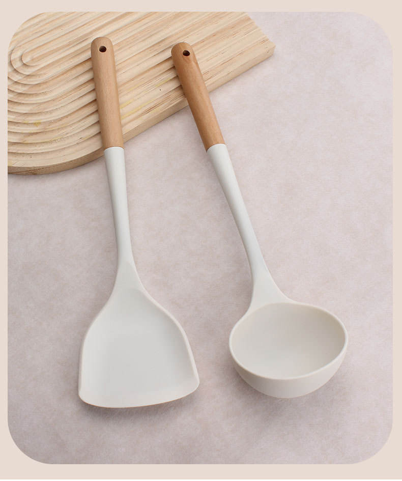 Set of 2PCS  Cookware Wooden Handle Silicone Spatula Kitchen Non-Stick Cooking Silicone Spatula Spoon Set Household Cooking Spatula Soup Spoon