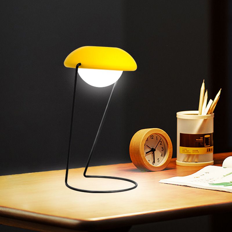 Portable Solar Reading Light Cross Border LED Portable Reading Desk Lamp Rechargeable Long Range Outdoor Lighting Camping Light