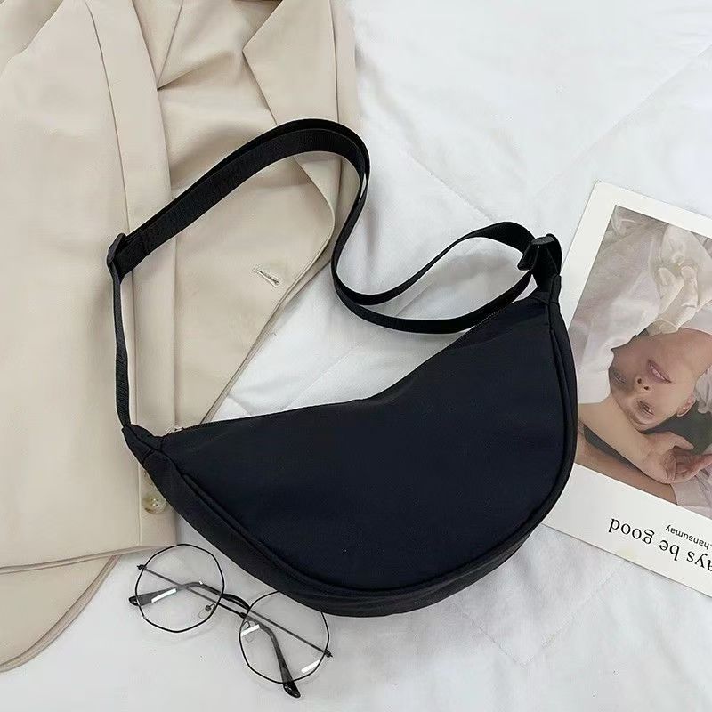 New Women Crossbody Bags Dumpling Shape Lightweight Underarm Knapsack Nylon Smooth Zipper Shoulder Bag