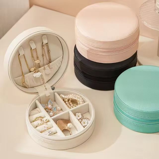 New PU Leather Jewelry Box Round Jewelry Organizer Case Multicolor Portable Necklace Earrings Rings Display Mini Storage Box