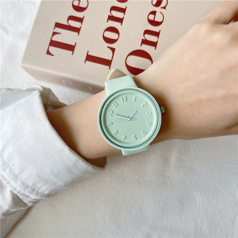 New Macaron Watches Women Wrist Watches INS Hot Ladies Watch Temperament Simple Women's Quartz Watch Retro Student Digital Clock