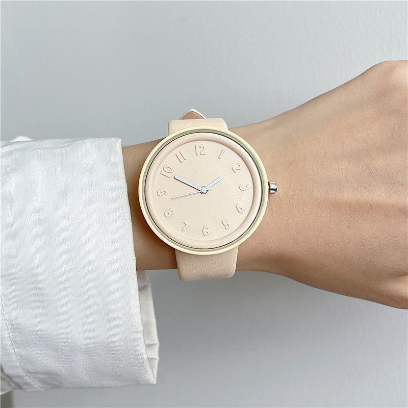 New Macaron Watches Women Wrist Watches INS Hot Ladies Watch Temperament Simple Women's Quartz Watch Retro Student Digital Clock