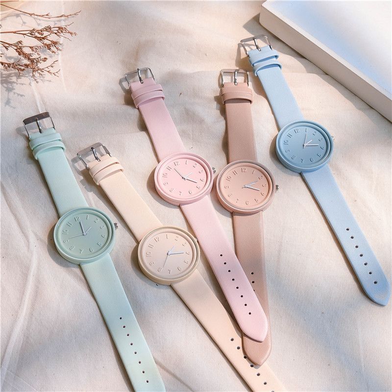 New Macaron Watches Women Wrist Watches INS Hot Ladies Watch Temperament Simple Women's Quartz Watch Retro Student Digital Clock