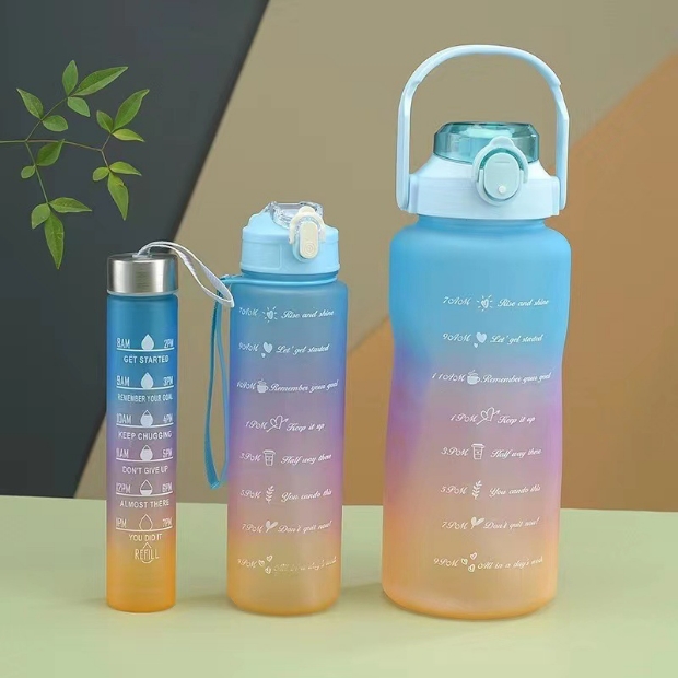 3PCS Gradient Water Bottles Cup Set Large Capacity Sports Water Bottle Outdoor Travel Gym Fitness Jugs Student Portable Cup WIth Straw