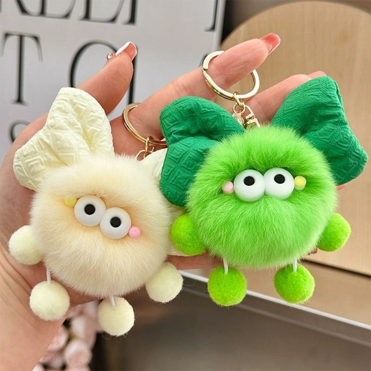 Creative Bow Plush Keychain Cute Car/Bag Charm with Coal Design Soft Stuffed Toy Fashion Accessory Keyrings