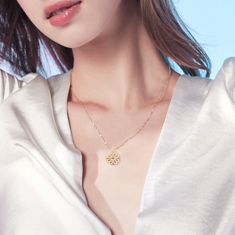 Women's Clover Necklace Magnetic Adjustable Micro-Set Zircon Heart Pendant Necklace Female Jewelry Fashion Accessories