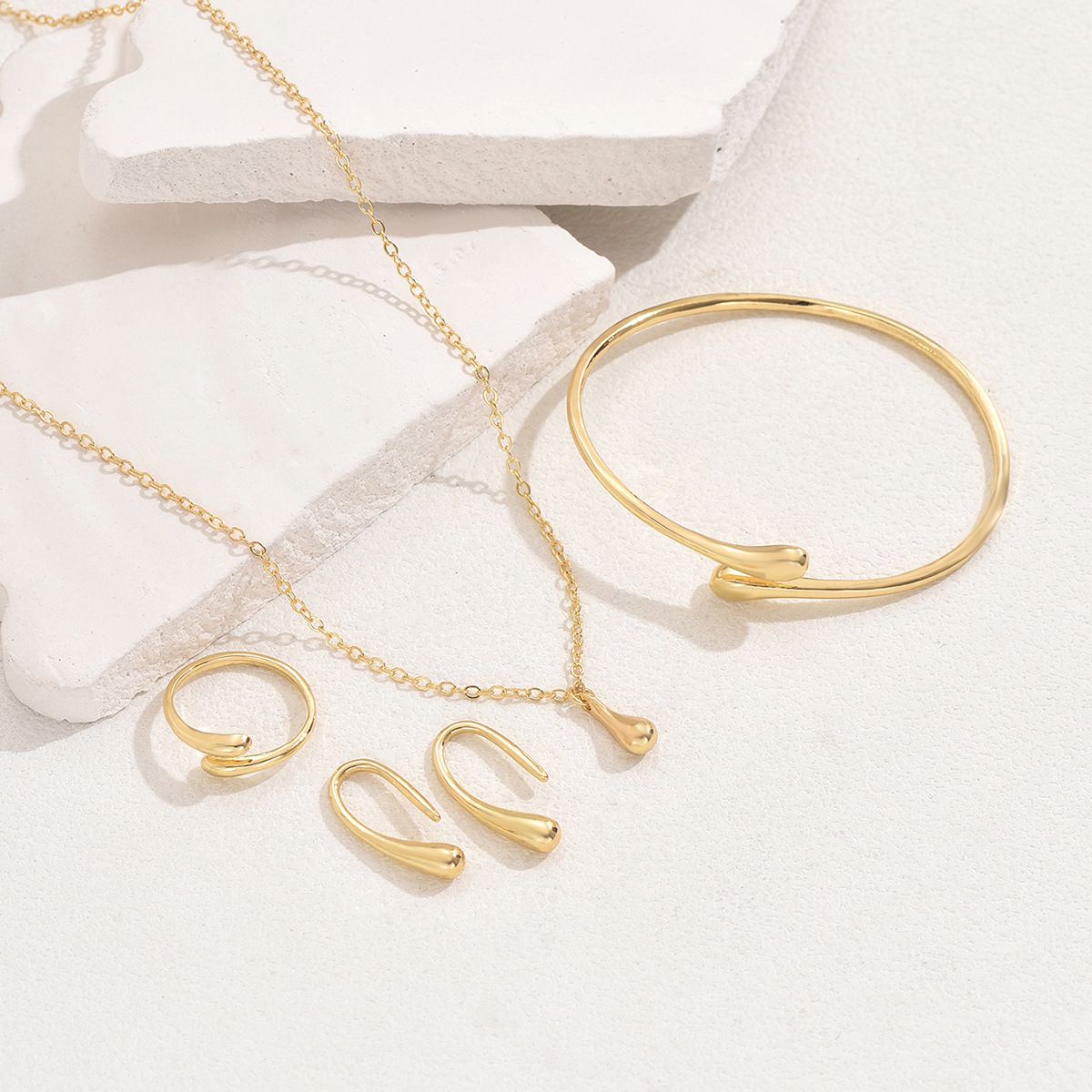4 Pcs Set Minimalist Jewelry Set Waterdrop Earrings Necklace Adjustable Bracelet Ring for Women Daily Wear Jewelry Combo Fashion Accessories Matching Set