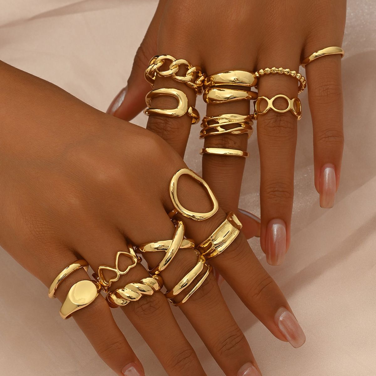 Geometric Light Luxury Heart-Design Open Rings for Women Unique Niche Style Ring Set, Versatile and Stylish