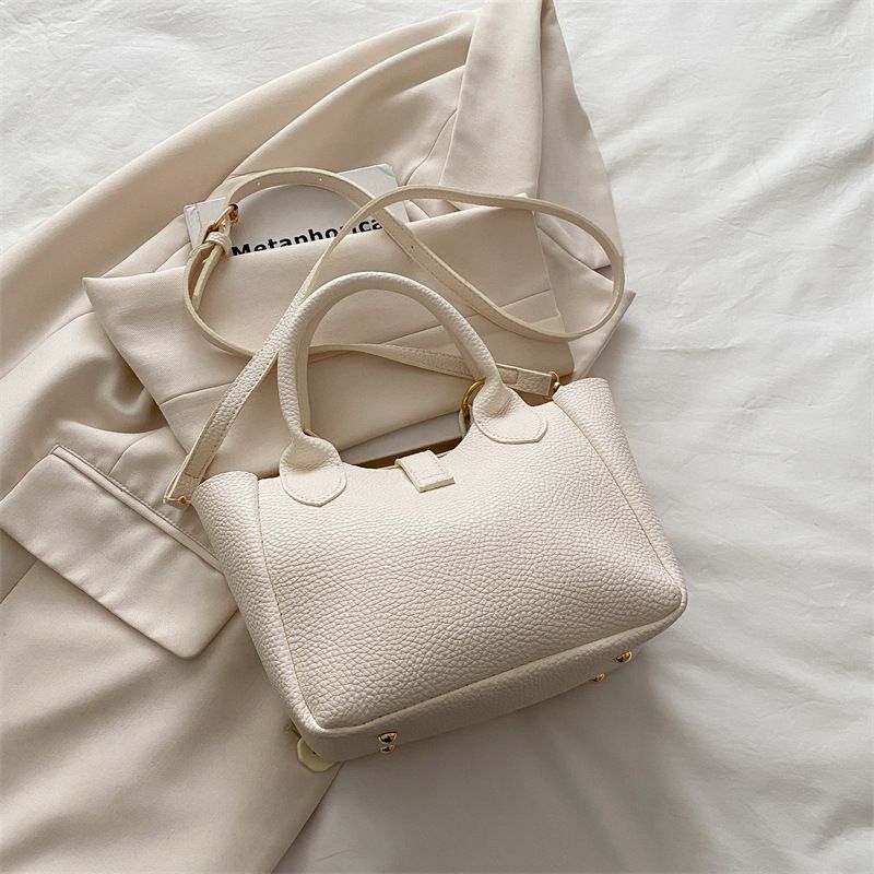 Ladies Handbag Mini Bucket Bag Crossbody Sling Bag Small Shoulder Tote Purse with Top Handle, Casual Versatile PU Leather Bag for Women Casual Versatile Bag with Cute Puppy Pendant Charm
