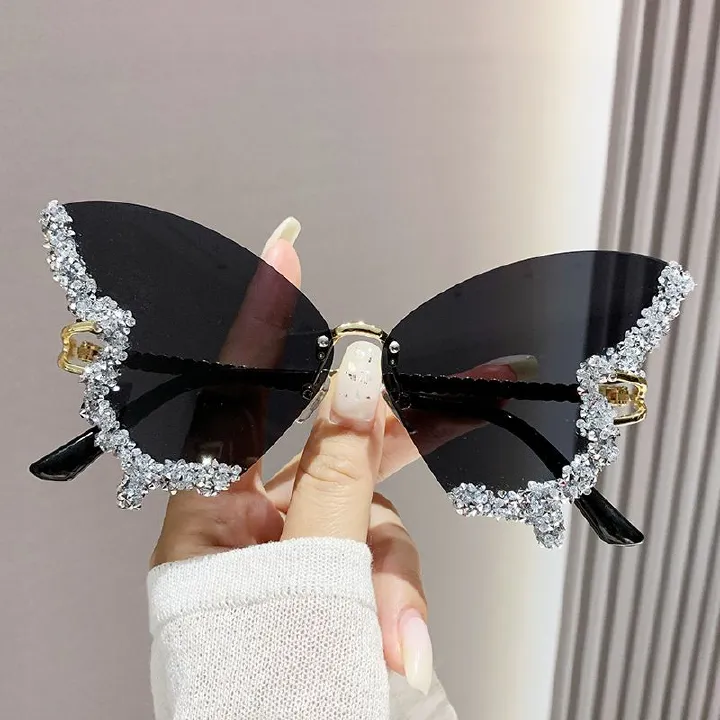 Sunglasses Women's Sunglasses Fashion New Style Butterfly Shape Diamond-Inlaid UV-Protective Rimless Sunglasses Elegant Versatile Charming Stylish Design