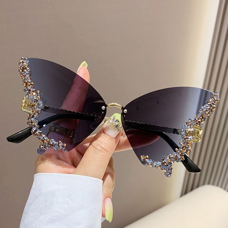 Sunglasses Women's Sunglasses Fashion New Style Butterfly Shape Diamond-Inlaid UV-Protective Rimless Sunglasses Elegant Versatile Charming Stylish Design