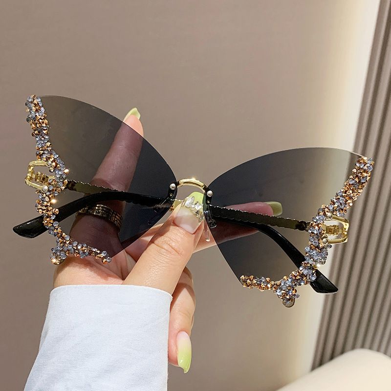 Sunglasses Women's Sunglasses Fashion New Style Butterfly Shape Diamond-Inlaid UV-Protective Rimless Sunglasses Elegant Versatile Charming Stylish Design