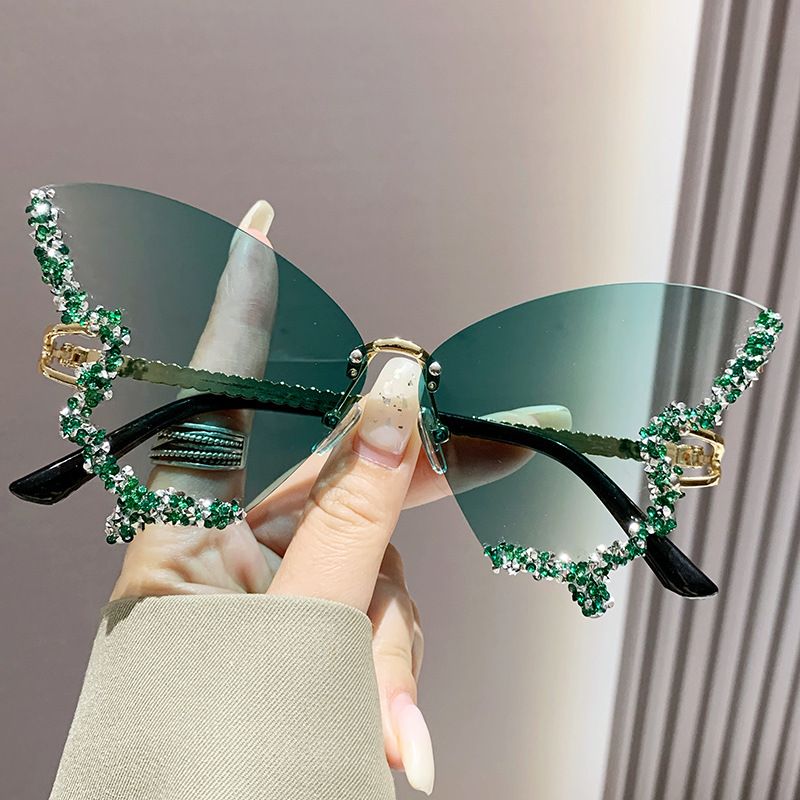 Sunglasses Women's Sunglasses Fashion New Style Butterfly Shape Diamond-Inlaid UV-Protective Rimless Sunglasses Elegant Versatile Charming Stylish Design
