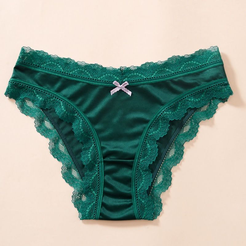 3Pcs Women’s Seamless Panties One-Piece Smooth Fabric Low Waist Lace Trim Cotton Crotch Sexy Briefs Underwear Random Color