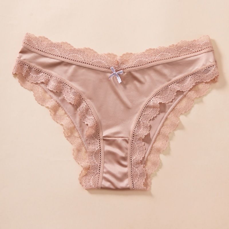 3Pcs Women’s Seamless Panties One-Piece Smooth Fabric Low Waist Lace Trim Cotton Crotch Sexy Briefs Underwear Random Color