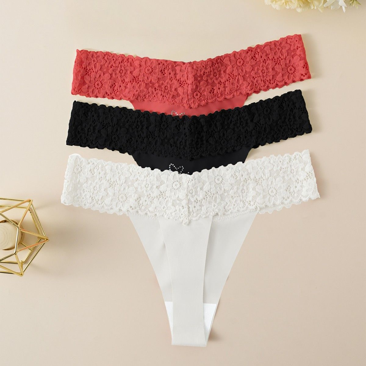 3Pcs Women's Thongs Fashion New Style Sexy Lace Embroidery Trim Antibacterial Breathable High Elastic Soft Cotton Crotch Love Print  Letters LOVE