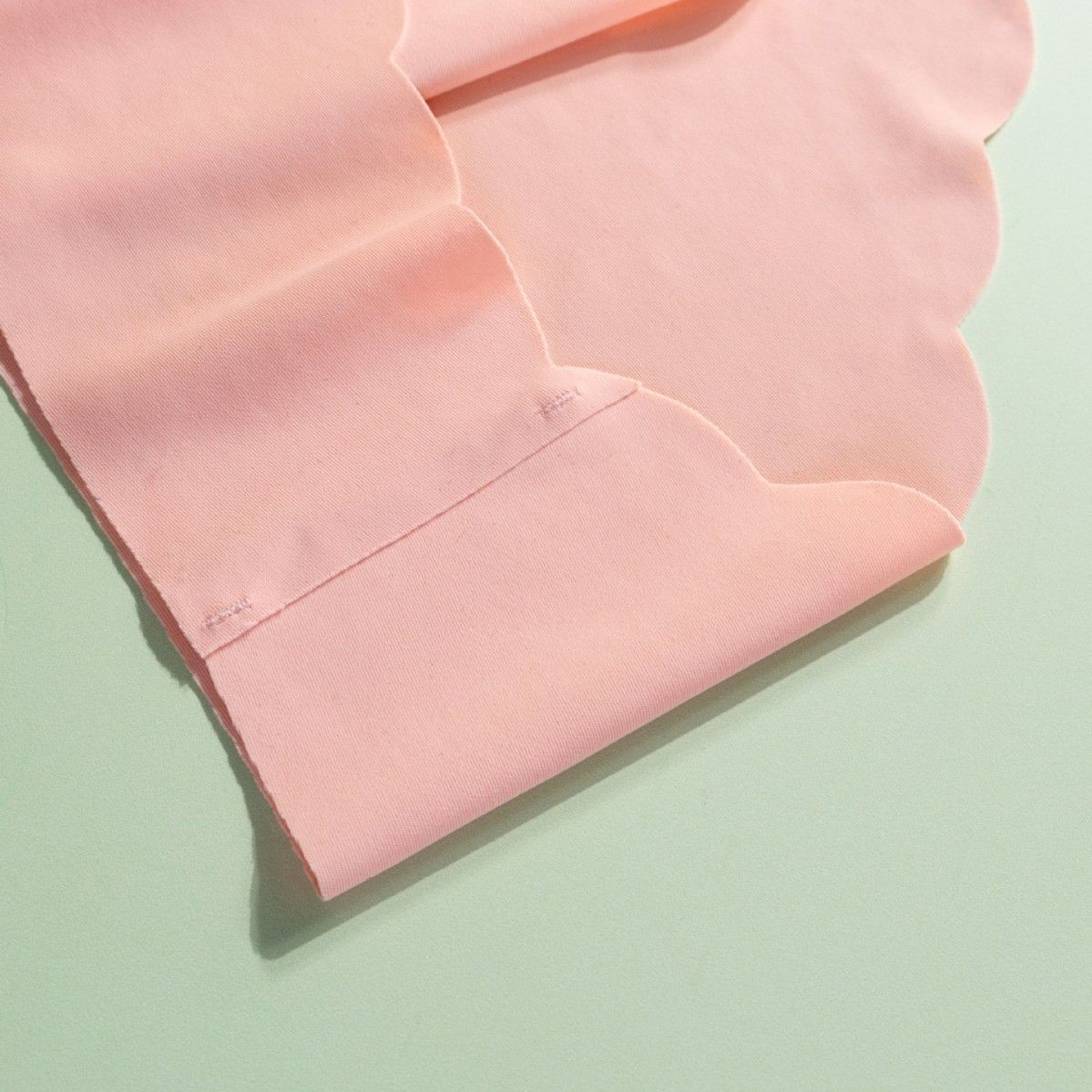 5 Pack Ice Silk Seamless Women’s Panties Invisible Nylon Low-Rise Briefs Wavy Edge Sexy Breathable Underwear Ladies Panties Sport Yoga Briefs