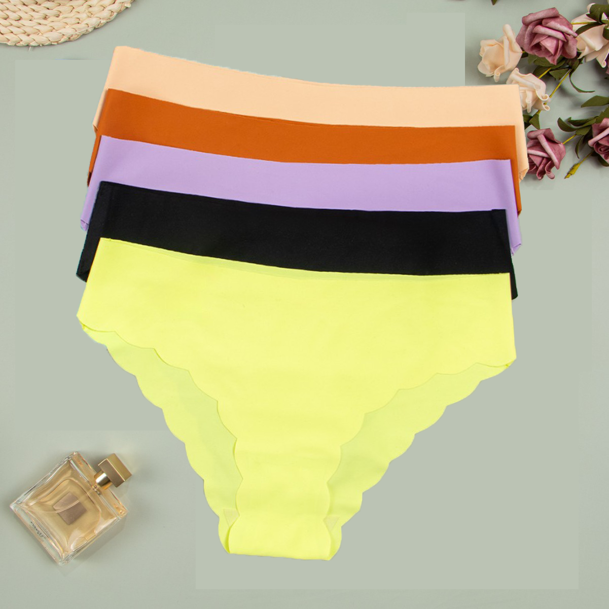 5 Pack Ice Silk Seamless Women’s Panties Invisible Nylon Low-Rise Briefs Wavy Edge Sexy Breathable Underwear Ladies Panties Sport Yoga Briefs