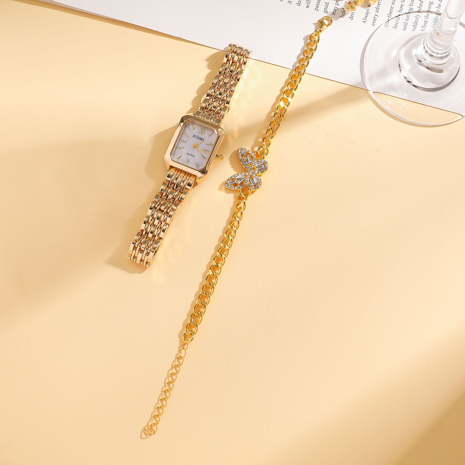 2-Piece Vintage Luxury Women’s Square Quartz Watch Set Rhinestone Dial Wristwatch with Heart Bracelet Butterfly Diamond Bracelet Elegant Fashion Jewelry Set for Gift
