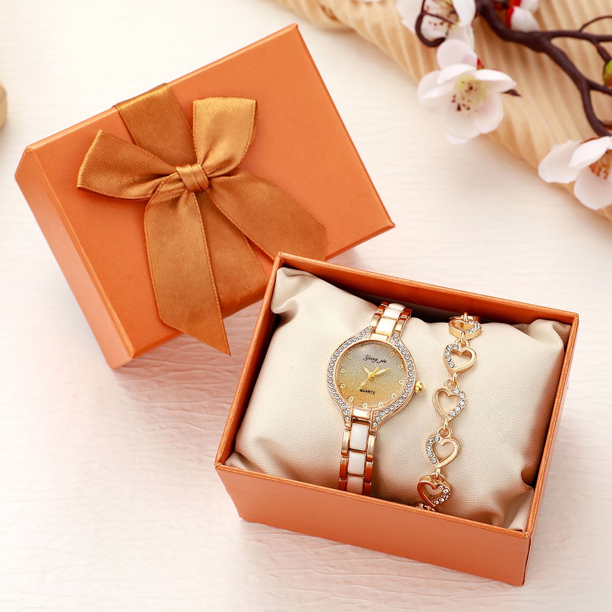 2-Piece Vintage Luxury Women’s Square Quartz Watch Set Rhinestone Dial Wristwatch with Heart Bracelet Butterfly Diamond Bracelet Elegant Fashion Jewelry Set for Gift