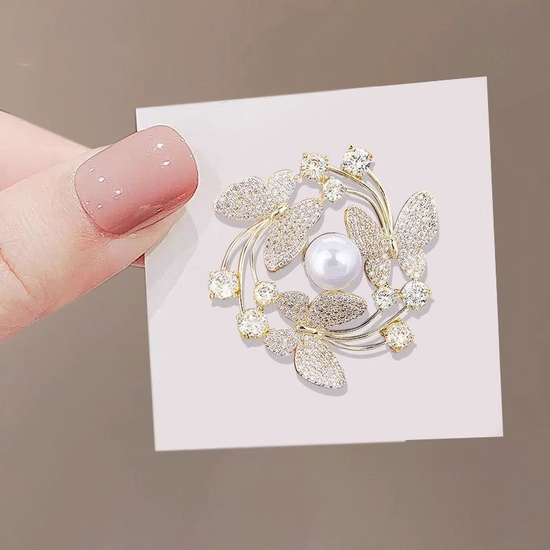 Elegant Women Brooch Crystal Butterfly Wreath Pin for Ladies Dresses, Suits Pearl Rhinestone Coat Accessories Women Clothes Fashion Accessories