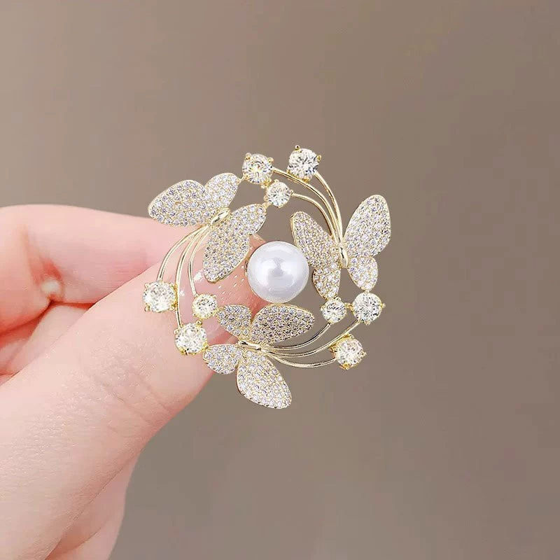 Elegant Women Brooch Crystal Butterfly Wreath Pin for Ladies Dresses, Suits Pearl Rhinestone Coat Accessories Women Clothes Fashion Accessories