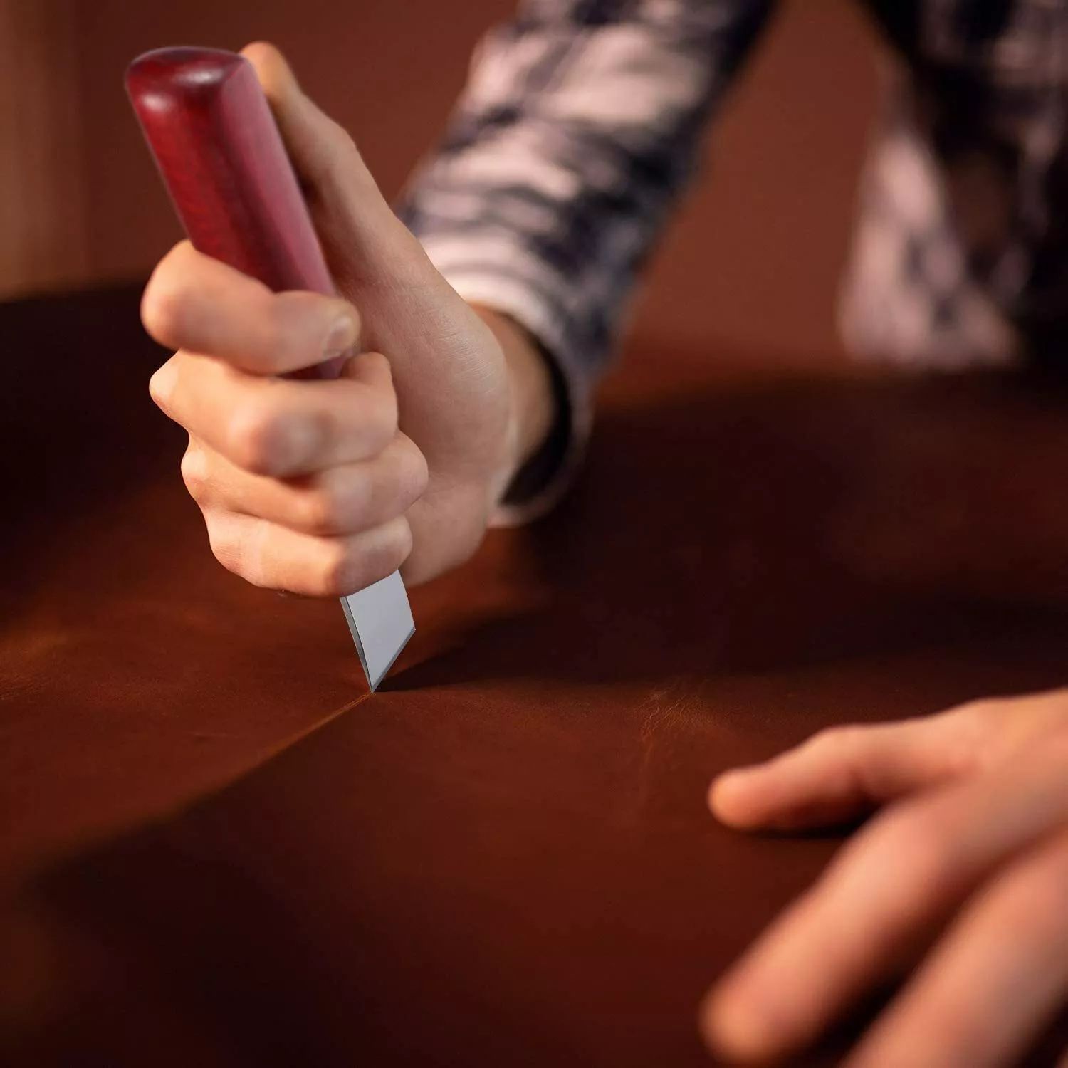 18-Piece Professional Leather Working Sewing Tools Set, DIY Craft Hand Stitching Groover Awl Thimble Kit Cutting Making Stamping Beveler Punch Working Cobbler Edge Grinding