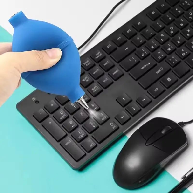 Dust Air Blower Soft Rubber Multifunctional Cleaner Ball Pump Strong Blowing Volume Design Cleaning Tool for Cleaning CCD Lens Cameras Watches Computer Keyboards Watches Electronics Mobile Phones