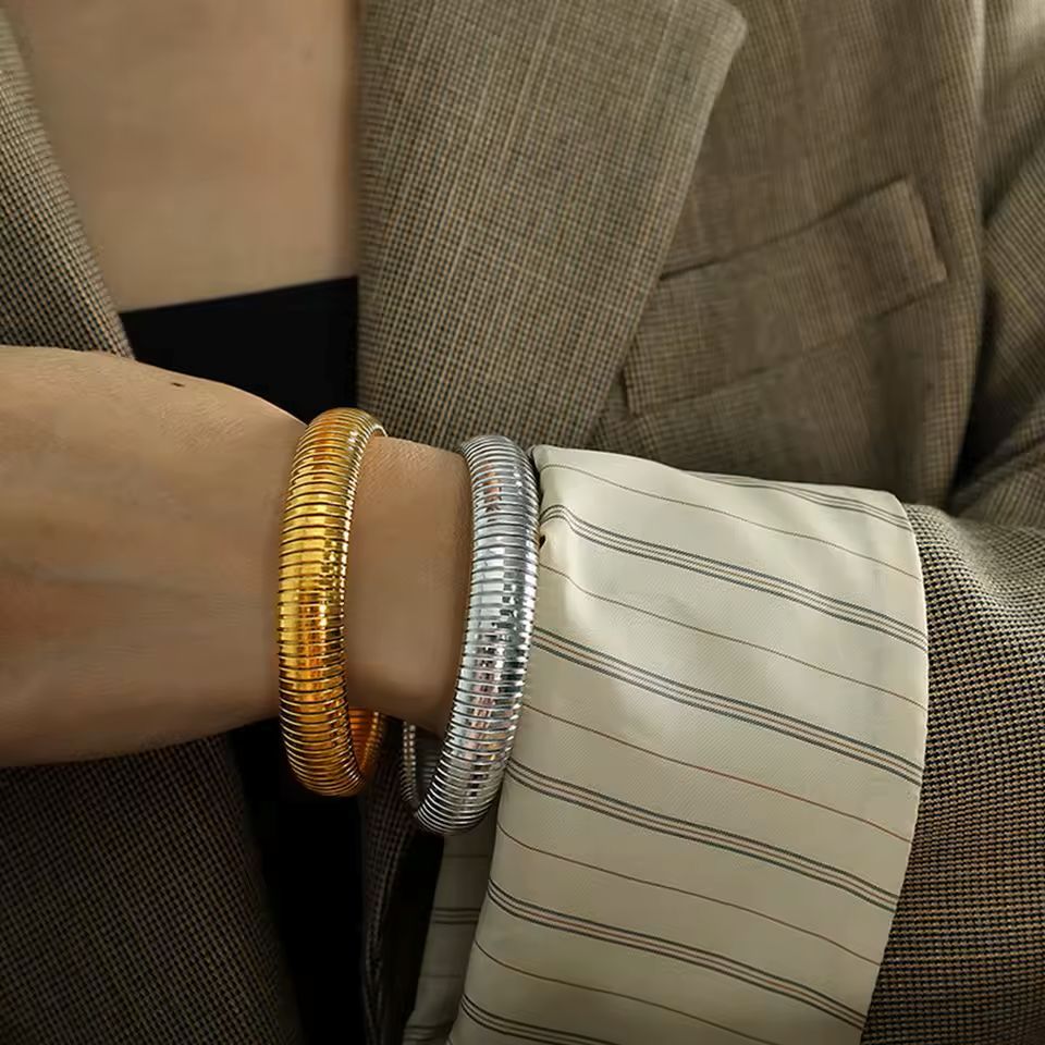 Waterproof Stainless Steel Retro Elasticity Thick Metal Polish Bracelet 18K Gold Plated Trend Fashion Unisex Jewelry Men Women