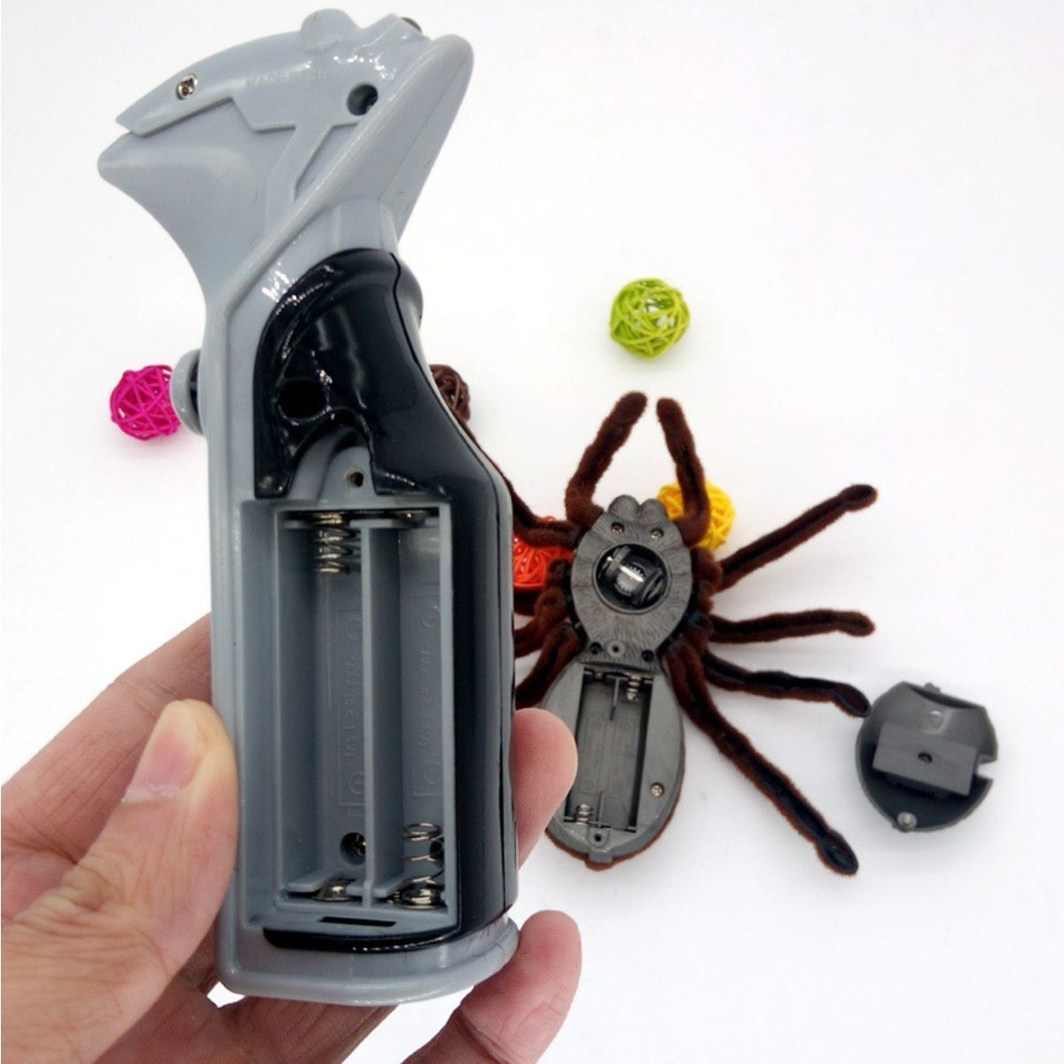 1pc [Funny] Prank Trick Toy Infrared Remote Control Flash Spider Animal Toy Electronic Pets RC Simulation Luminous Tarantula Model
