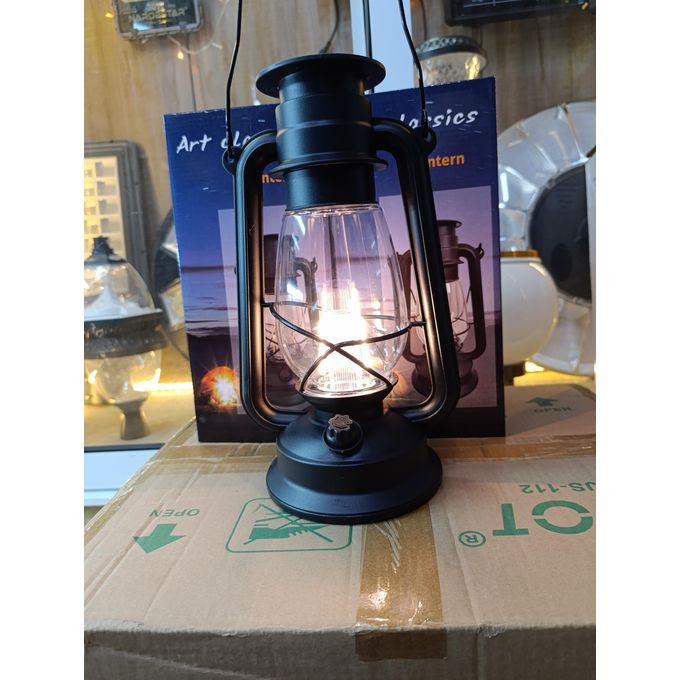 Big Solar Vintage Kerosene Lamp USB Rechargeable Solar Lantern with Adjustable Brightness