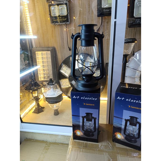 Big Solar Vintage Kerosene Lamp USB Rechargeable Solar Lantern with Adjustable Brightness