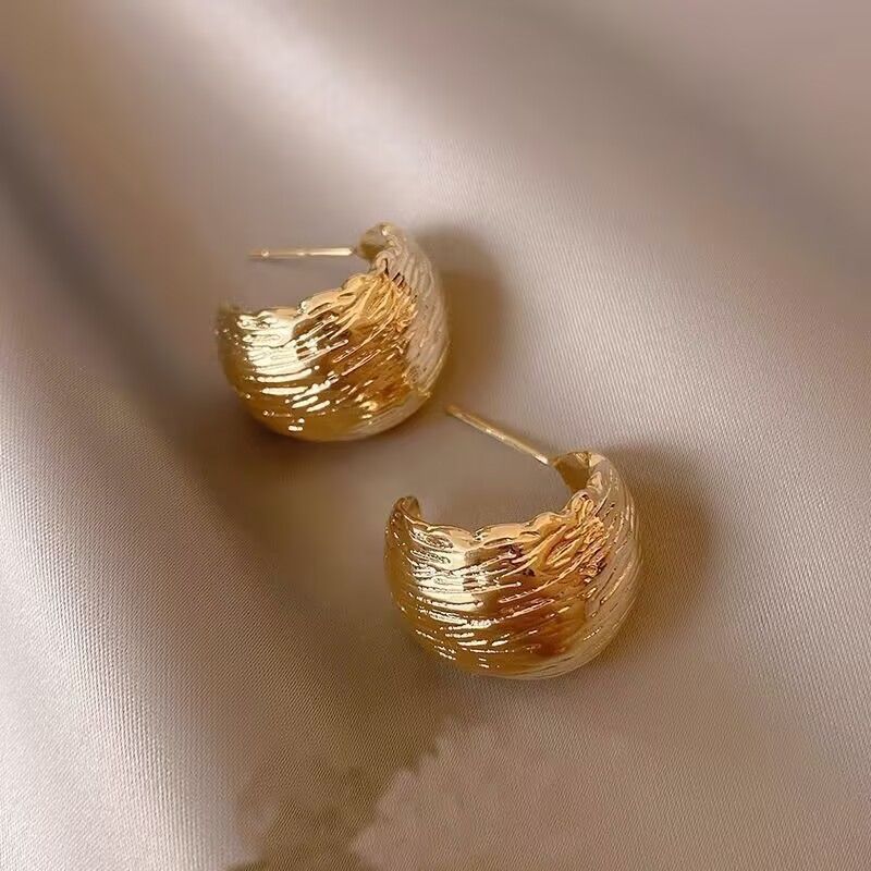9Pieces/Set Women Elegant Gold Explosive Earrings 2025 New High-grade Metal Women's Fashion Accessories Jewellery