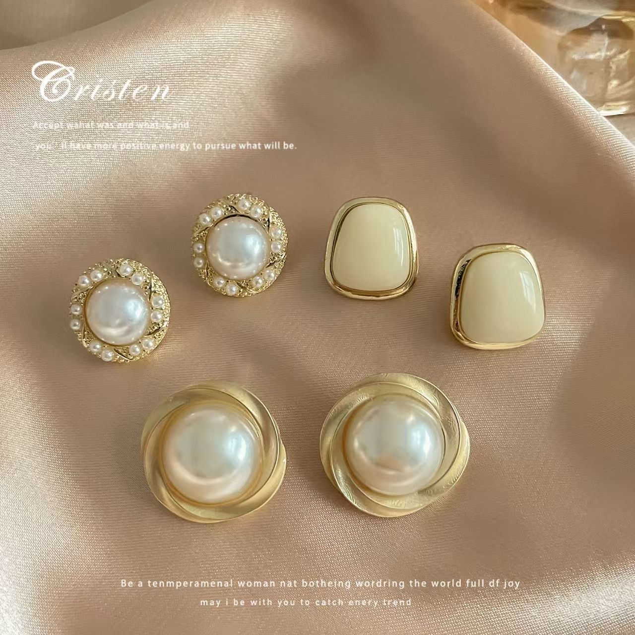 5Pieces/Set Women Elegant Gold Explosive Earrings 2025 New High-grade Metal Retro Pearl Earrings  2025  senior-class studs temperament ear Women's Fashion Accessories Jewellery