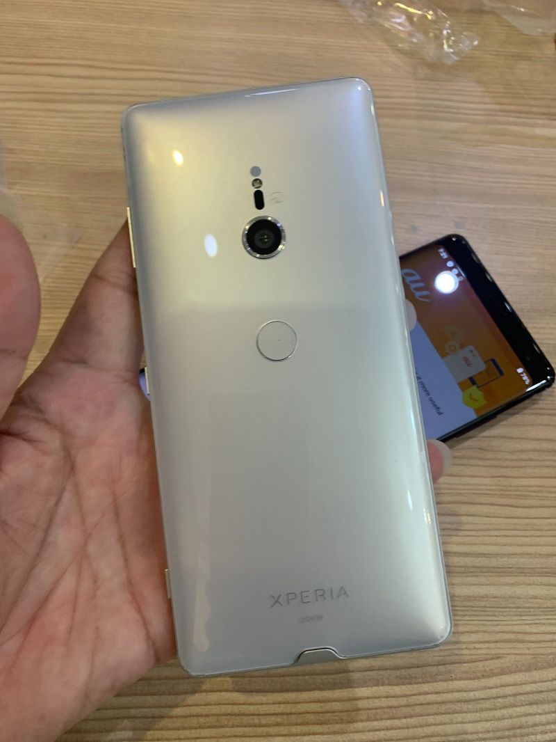Refurbished Sony Xperia XZ3 64GB + 4GB Unlock 19MP+13MP 6.0 inch 2G/3G/4G LTE mobile phone Single sim WCDMA GSM Smartphone with one or two small dots