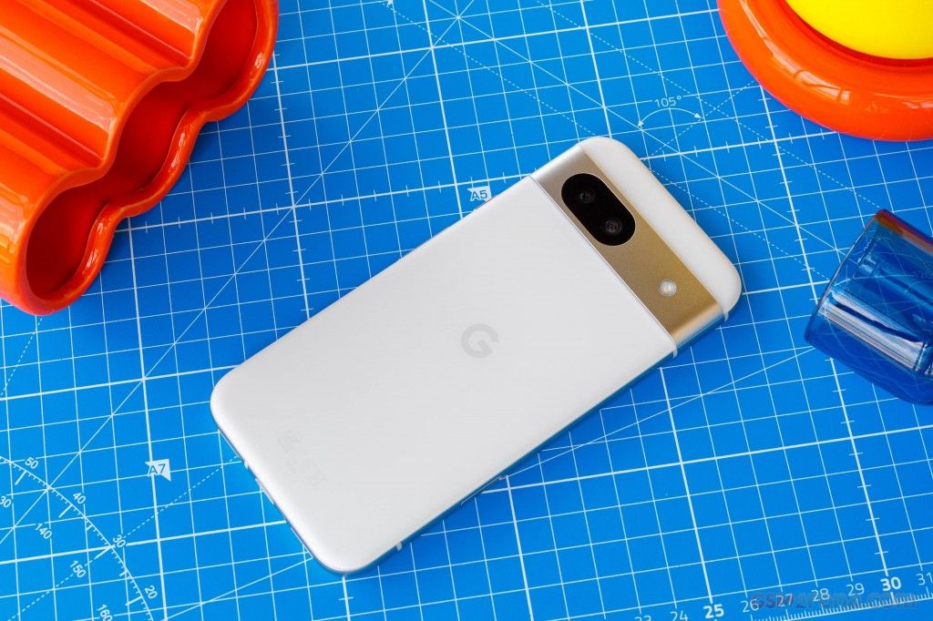 Refurbished Google Pixel 8a 5G 8GB RAM 128GB Rom Pixel8a mobile phone Smart Phone 6.1 inch Google Tensor G3 Single sim SmartPhone Clean Phone