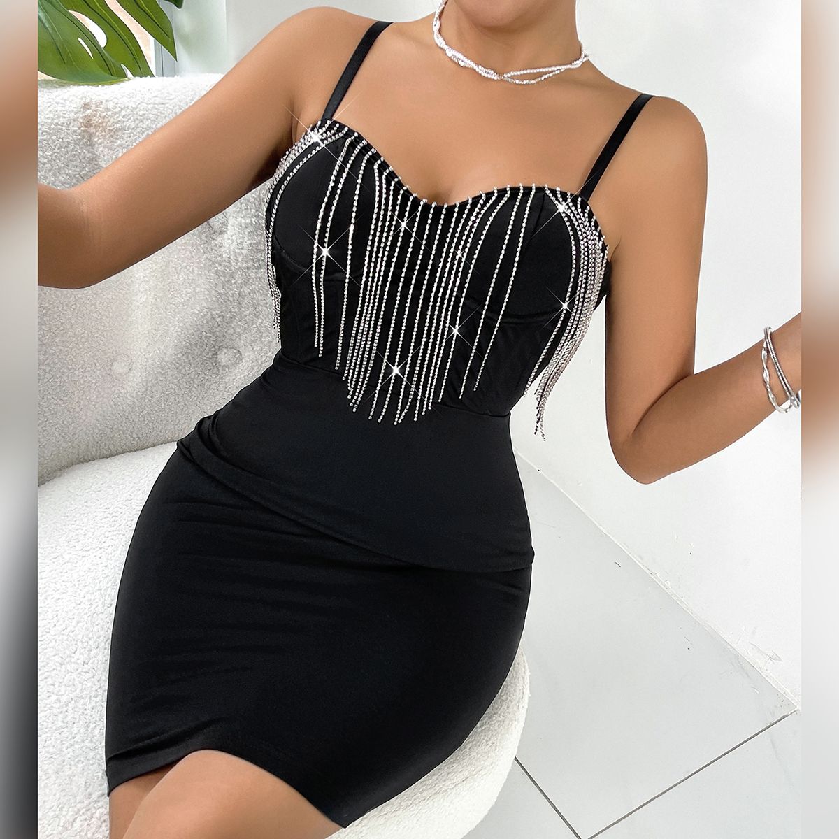 Fashion Sexy Club Party Glitter Rhinestone Chain Tassel Halter Dress Nightclub Backless Spaghetti Strap Slim Bodycon Mini Dress