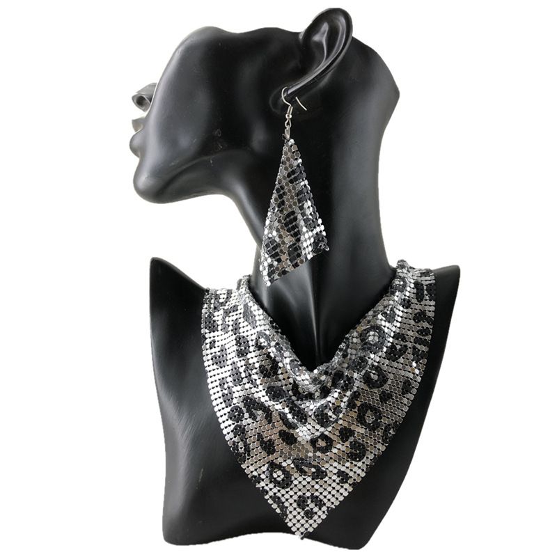 Women's Glam Rhinestone Scarf Necklace Set - Bold Statement Choker with Detachable Earrings (1 Necklace + 2 Earrings) | Euro-American Exaggerated Collarbone Jewelry