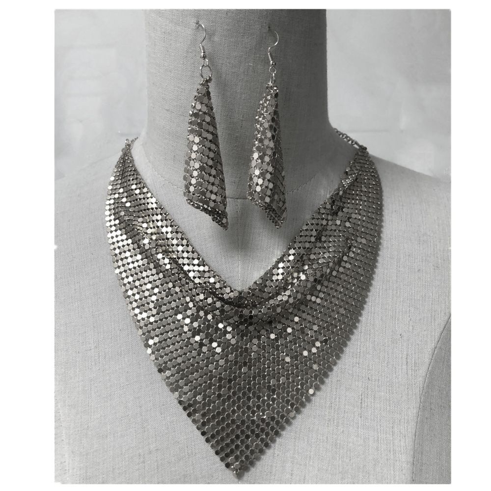 Women's Glam Rhinestone Scarf Necklace Set - Bold Statement Choker with Detachable Earrings (1 Necklace + 2 Earrings) | Euro-American Exaggerated Collarbone Jewelry