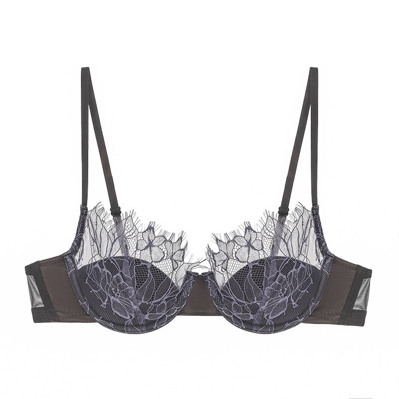French-style lacy, sexy and hollowed-out lingerie for women. Soft underwire, thin, push-up and gathering women's bras and bra sets