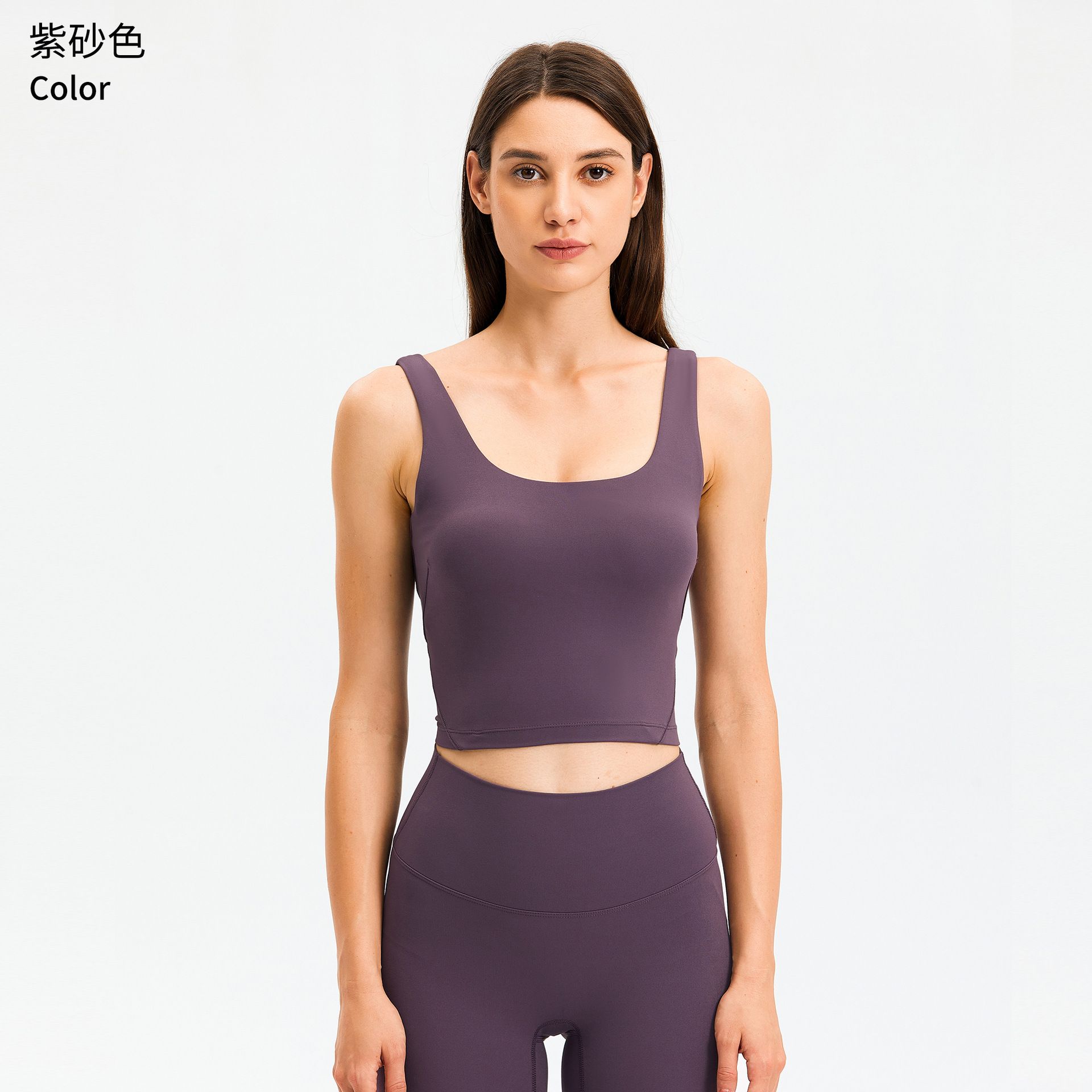 Comfortable sports bras, full-cup with removable pads, available in 5 eye-catching colors, suitable for all-season sports.