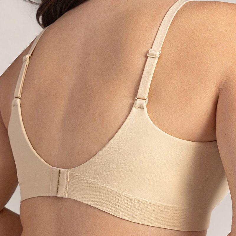 Wireless Women's Bra for Large Busts – Minimizing Push-Up & Supportive Comfortable Underwear with Gentle Lift