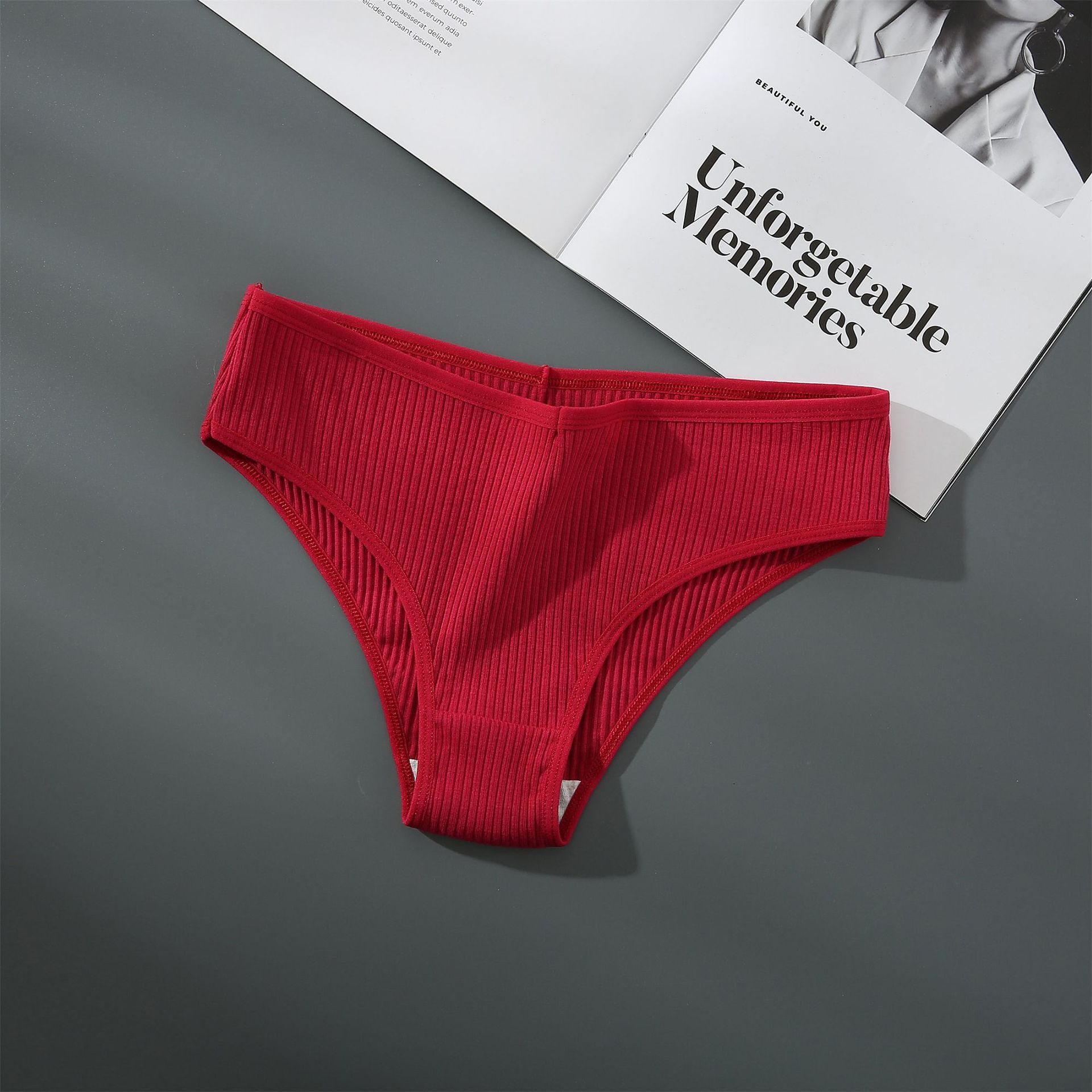 5PCS Women's New Comfortable Mid - Waist Pure Color Cotton Crotch Breathable Triangle Panties for All Seasons