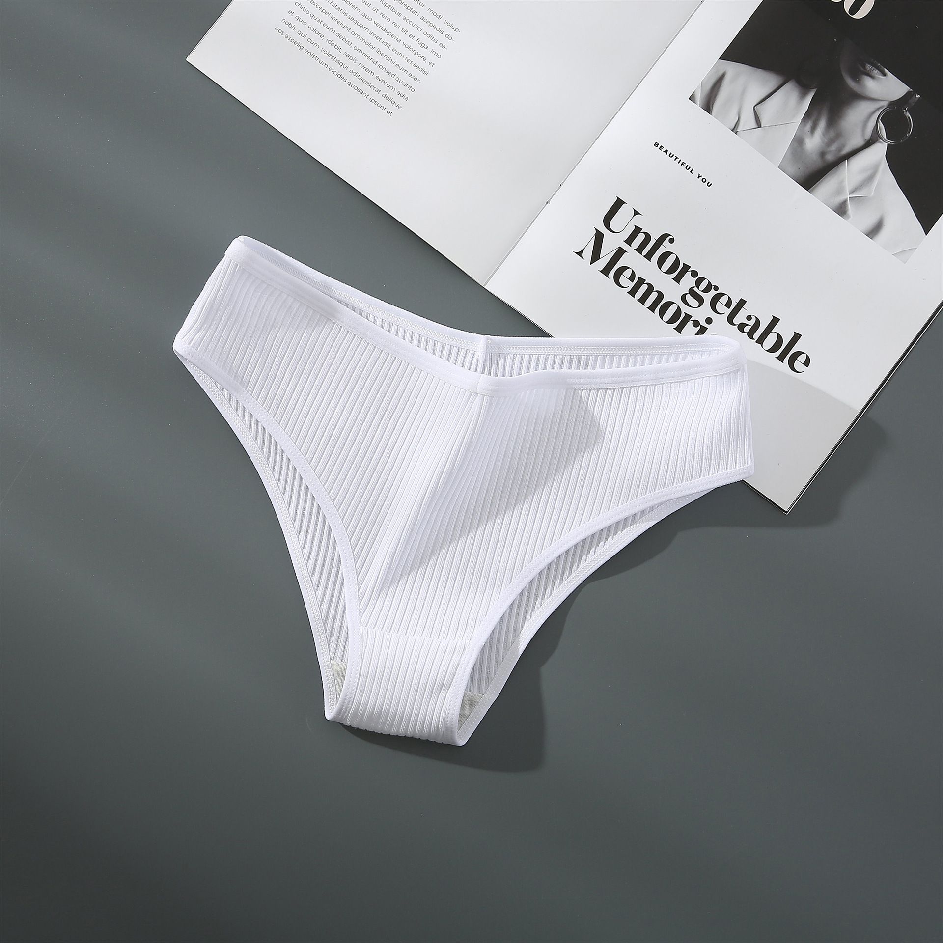 5PCS Women's New Comfortable Mid - Waist Pure Color Cotton Crotch Breathable Triangle Panties for All Seasons